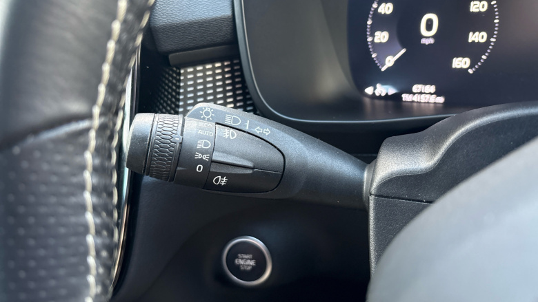 Volvo Xc40 1.5 T3 [163] R DESIGN 5dr Geartronic Petrol Estate